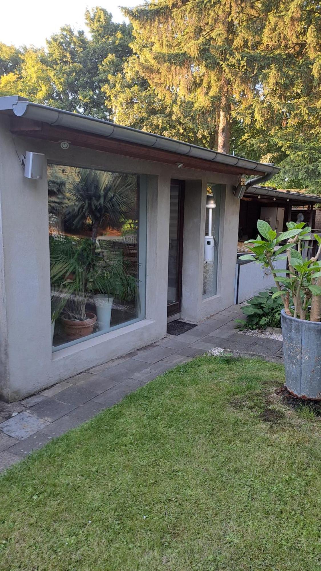 Apartmenthaus Mit Sauna Und Whirlpool Krefeld Ngoại thất bức ảnh
